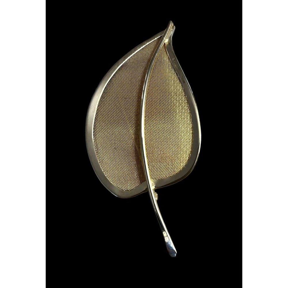 Gold-Tone Fine Mesh Leaf Pin Brooch 4.5" L X 2" W Vintage Style Jewelry